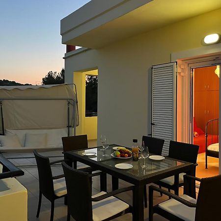 Souda Bay View With Private Pool Near Chania City Buitenkant foto